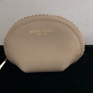 Henry Bendel Scalloped Mini Cosmetic Case NWOT